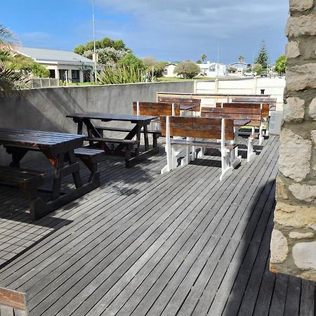Stonehouse On Main Hotell Struisbaai Exteriör bild