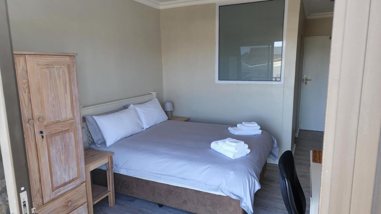 Stonehouse On Main Hotell Struisbaai Exteriör bild